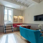 Design With Large Terrace *