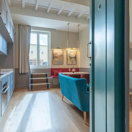 Design With Large Terrace Apartment